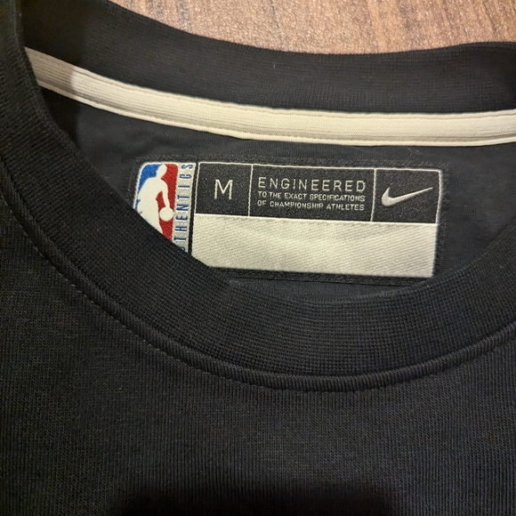 Nwt Cleveland Cavaliers Men Sweatshirt Black Embroidered Crew Medium - Picture 5 of 6